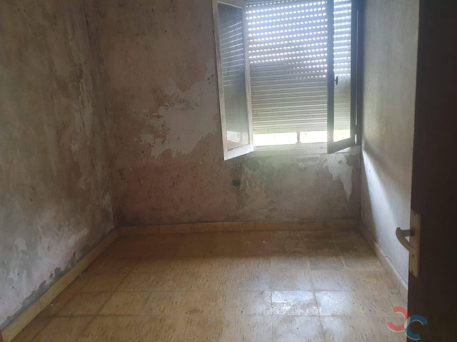 5 bedroom Finca/Country House for sale in Vilagarcia de Arousa - € 150,000 (Ref: 7984741)