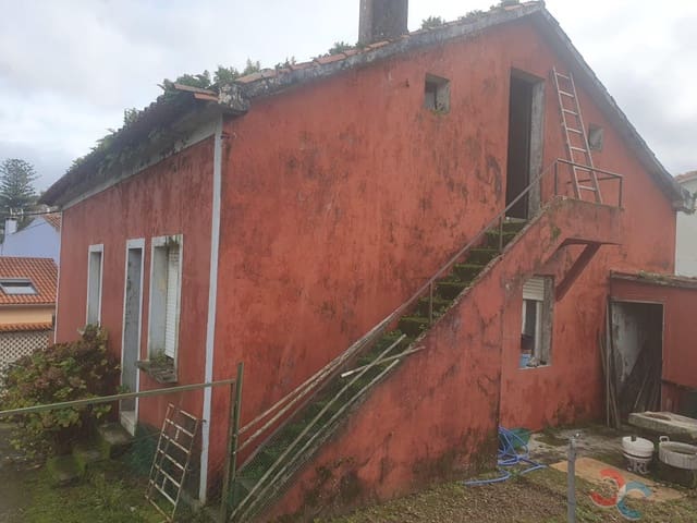 5 bedroom Finca/Country House for sale in Vilagarcía de Arousa - € 150,000 (Ref: 7984741)