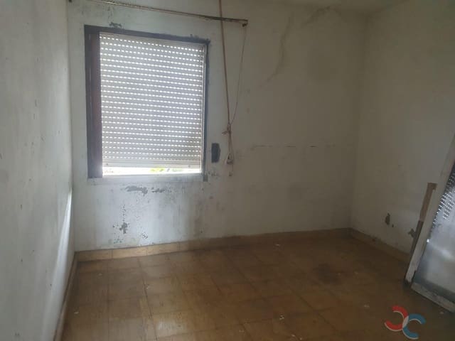 5 bedroom Finca/Country House for sale in Vilagarcía de Arousa - € 150,000 (Ref: 7984741)