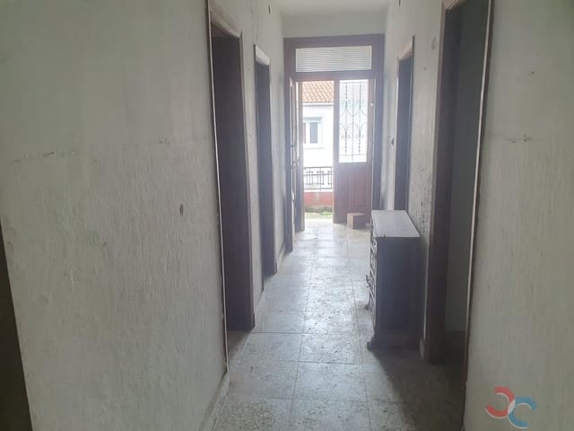 5 bedroom Finca/Country House for sale in Vilagarcía de Arousa - € 150,000 (Ref: 7984741)