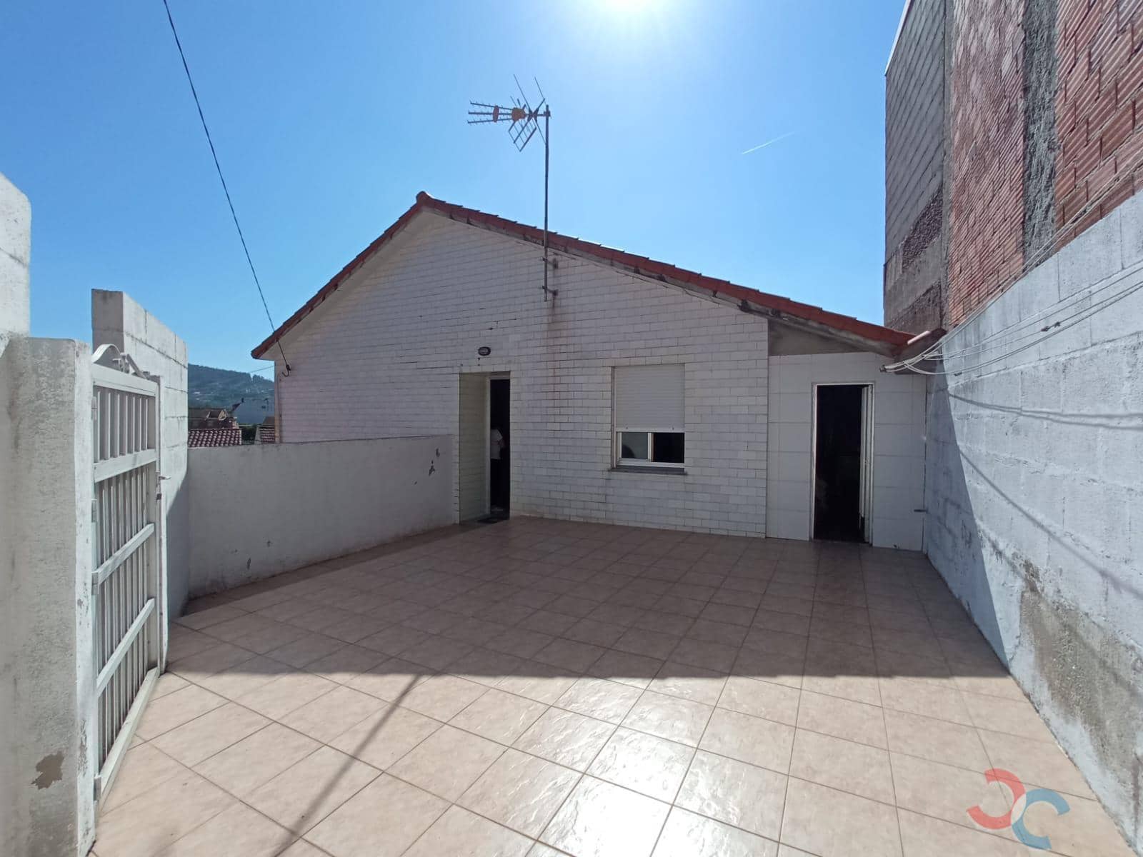 3 soveværelse Byhus til salg i Marin med garage - € 180.000 (Ref: 8044844)