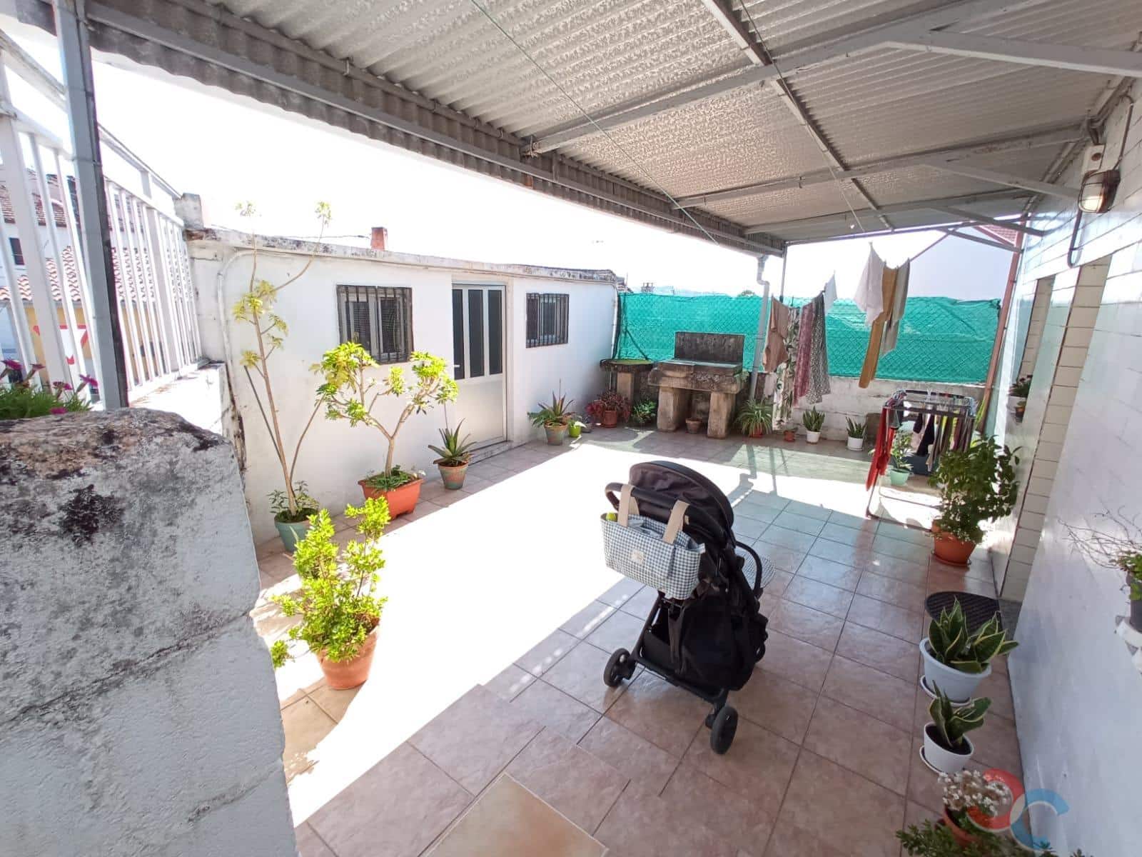 3 soveværelse Byhus til salg i Marin med garage - € 180.000 (Ref: 8044844)