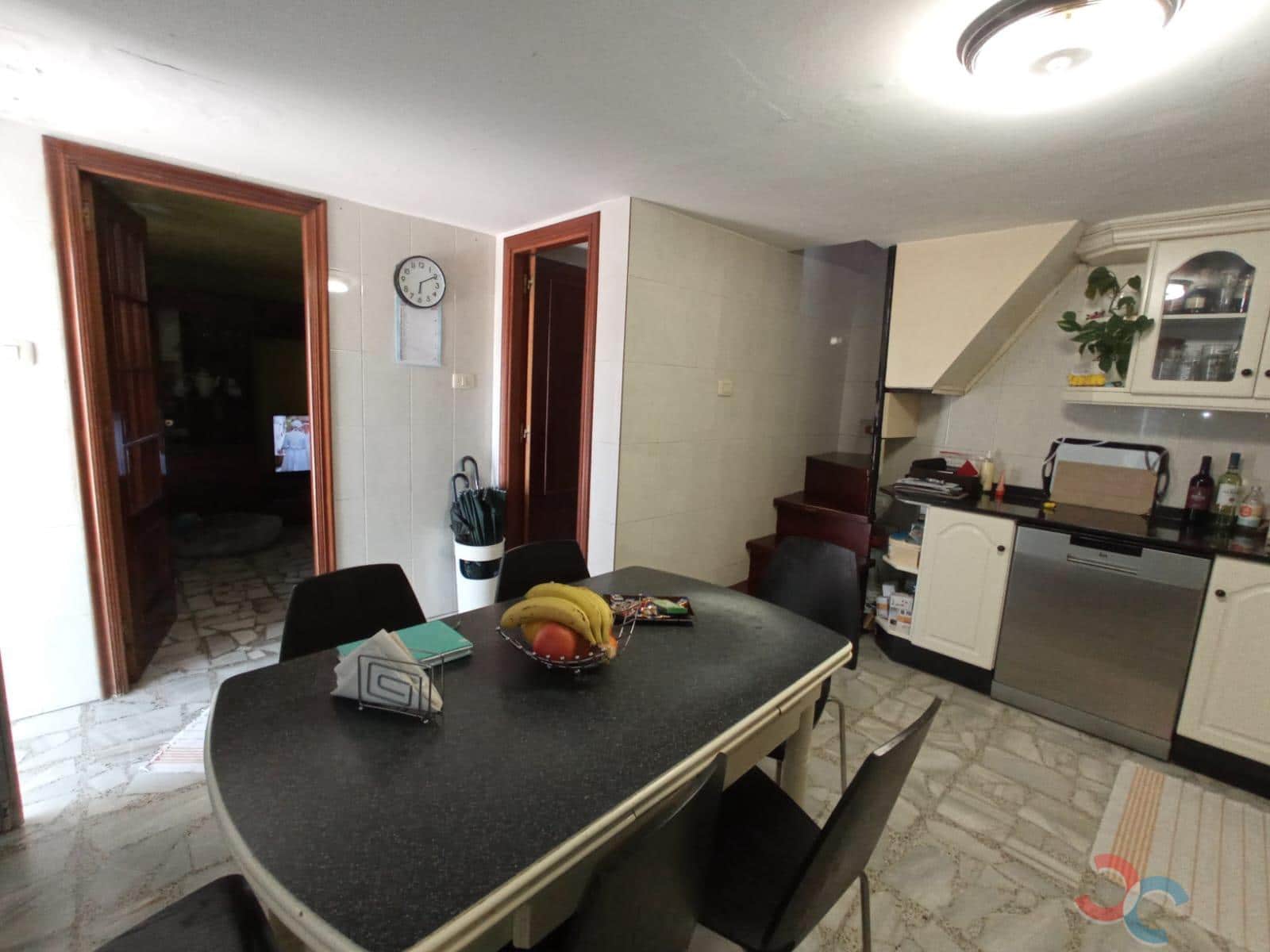 3 soveværelse Byhus til salg i Marin med garage - € 180.000 (Ref: 8044844)