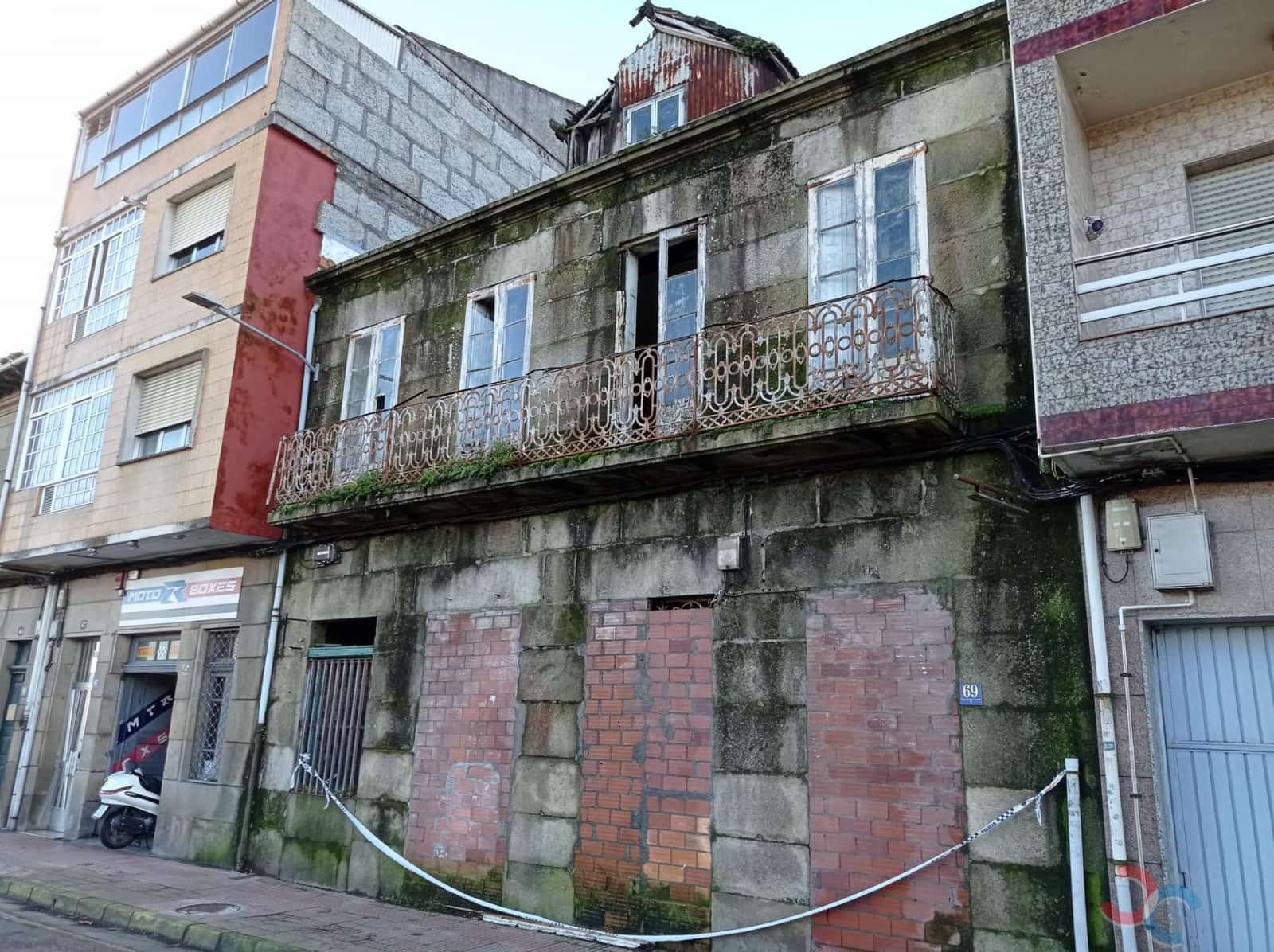 Ubebygd land til salgs i Pontevedra by - € 120 000 (Ref: 8049012)