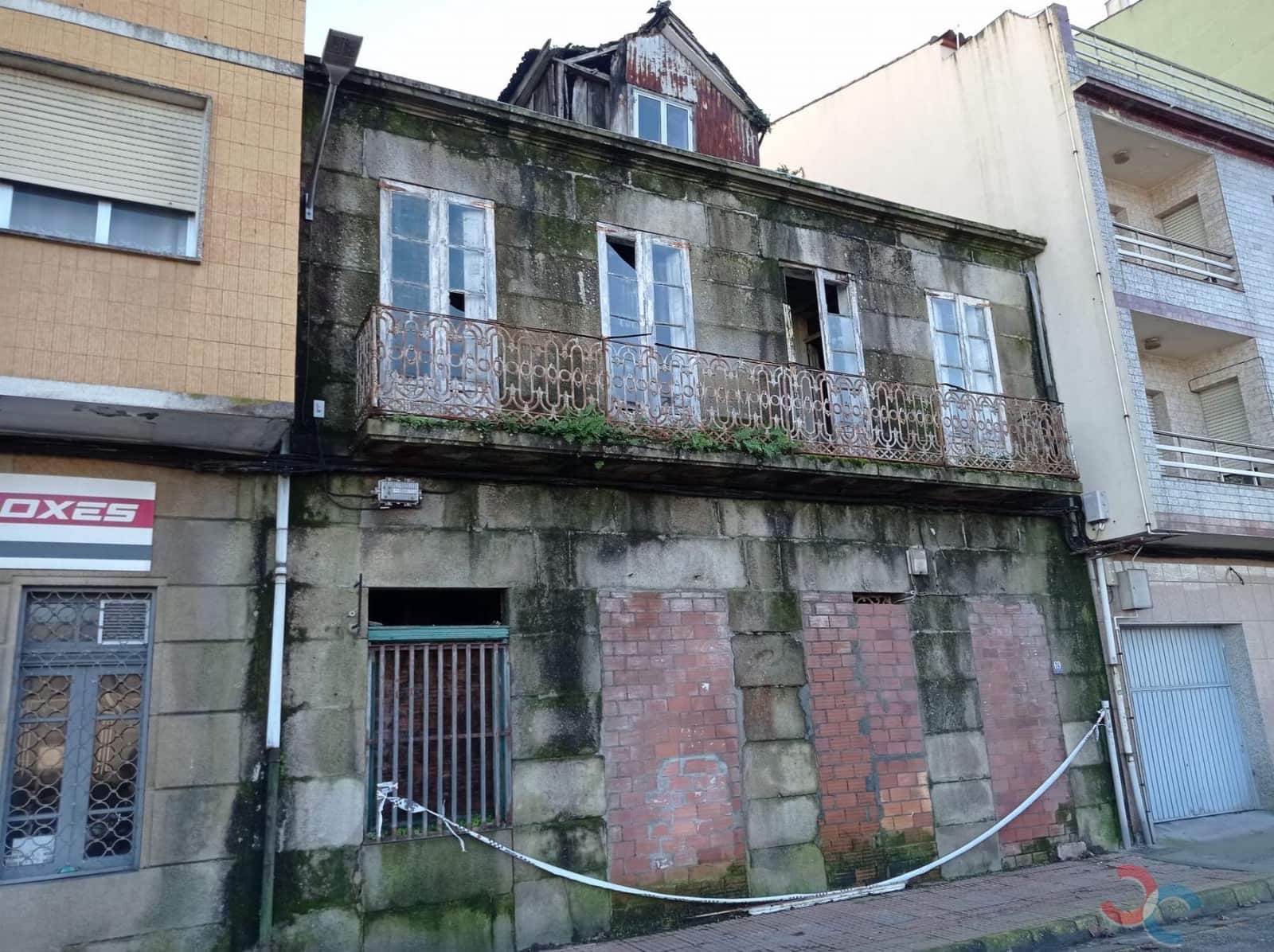 Ubebygd land til salgs i Pontevedra by - € 120 000 (Ref: 8049012)