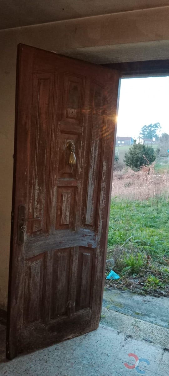 4 makuuhuone Maalaistalo myytävänä paikassa Campo Lameiro mukana 
autotalli - 90 000 € (Ref: 8065733)