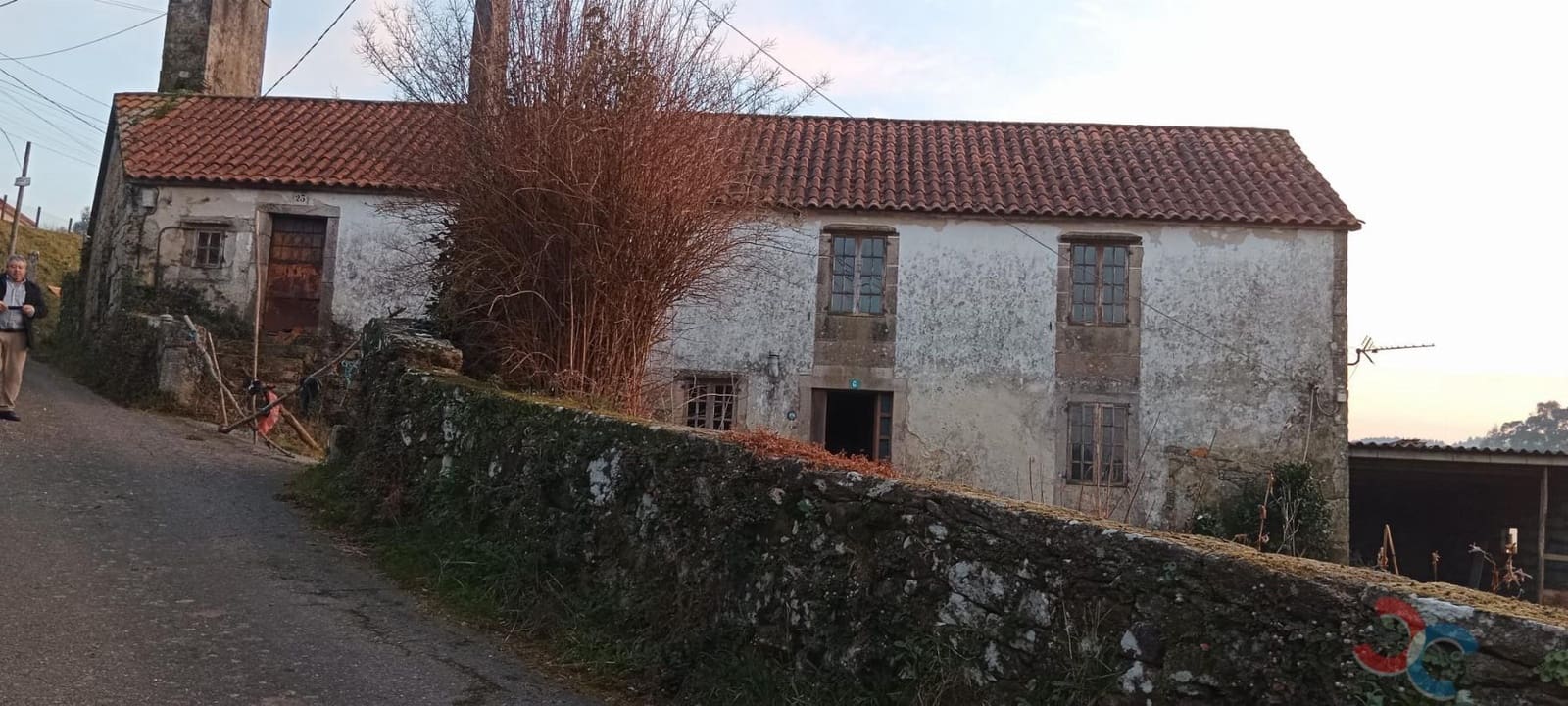 4 makuuhuone Maalaistalo myytävänä paikassa Campo Lameiro mukana 
autotalli - 90 000 € (Ref: 8065733)