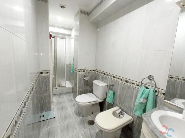 4 chambre Appartement à vendre à Marín - 180 000 € (Ref: 8309750)