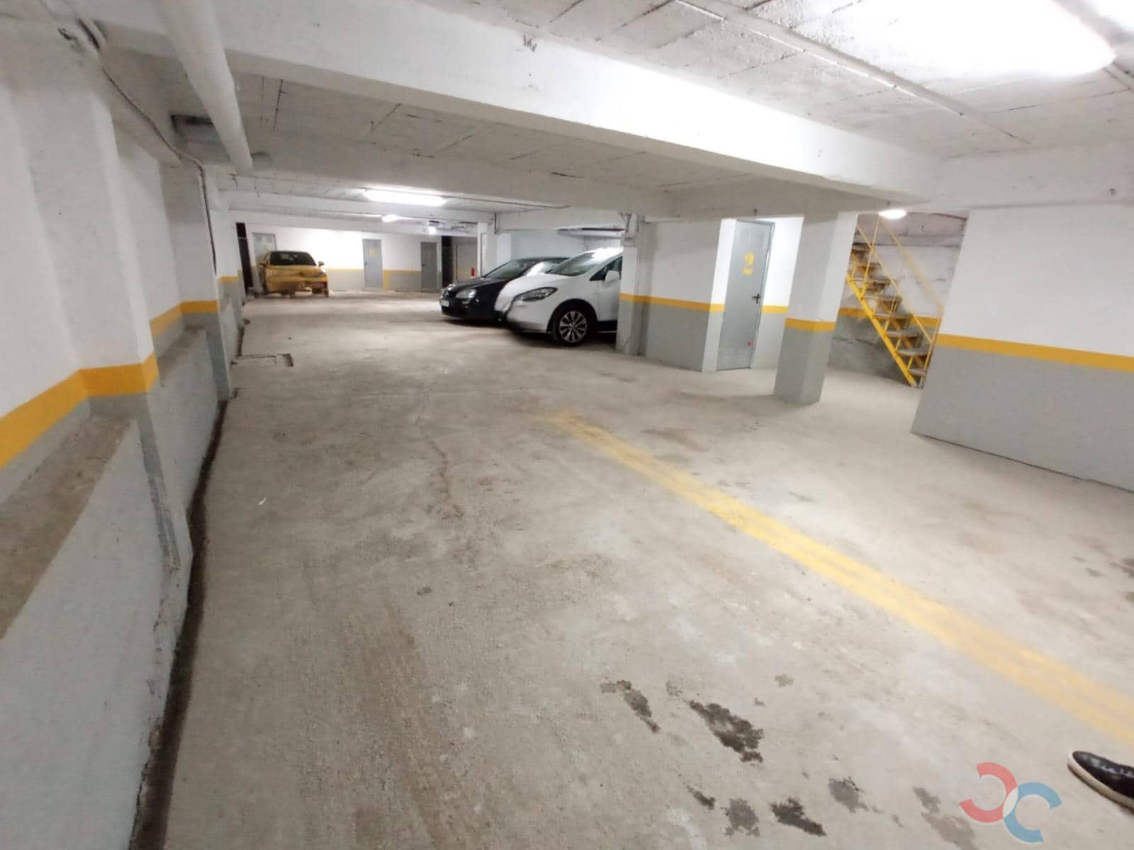 Garage til salg i Pontevedra by - € 200.000 (Ref: 8309753)