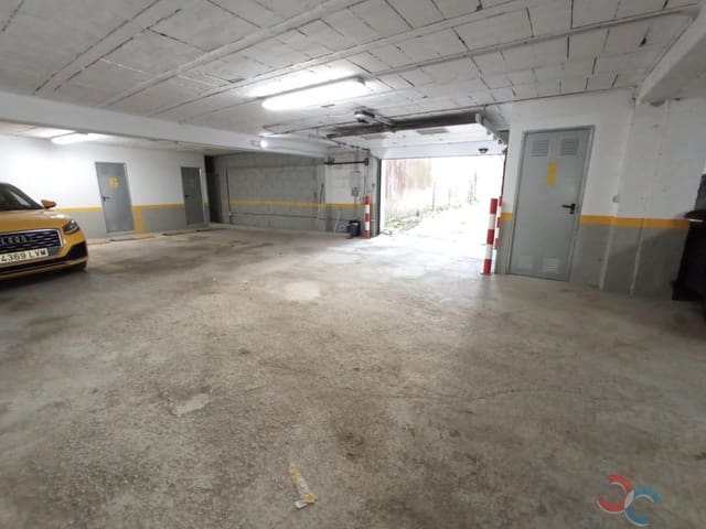 Garage for sale in Pontevedra city - € 200,000 (Ref: 8309753)