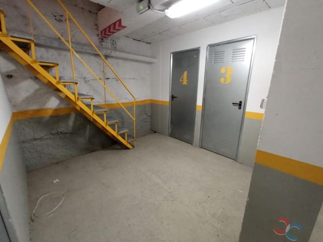Garage for sale in Pontevedra city - € 200,000 (Ref: 8309753)