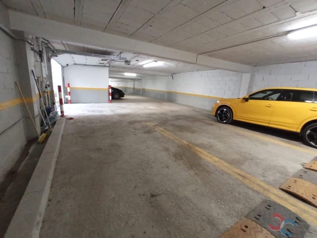 Garage for sale in Pontevedra city - € 200,000 (Ref: 8309753)