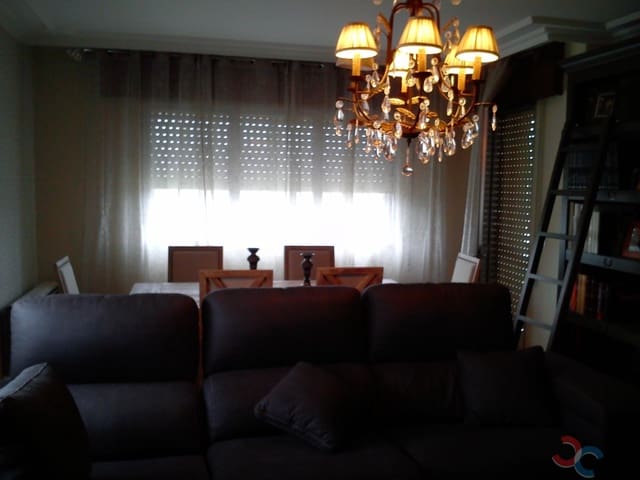 5 camera da letto Villa in vendita in Marín - 380.000 € (Rif: 8409236)