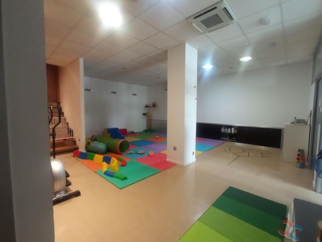 4 bedroom Commercial for sale in Marín - € 110,000 (Ref: 8494527)