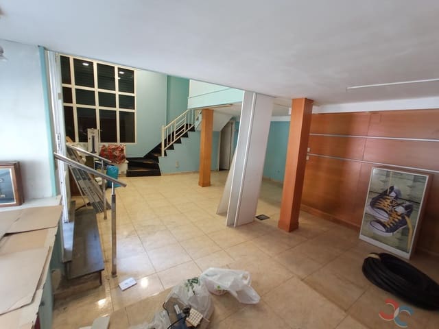 6 camera da letto Commerciale da affittare in Marín - 500 € (Rif: 8494528)