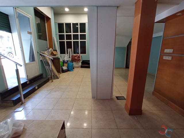 6 camera da letto Commerciale da affittare in Marín - 500 € (Rif: 8494528)