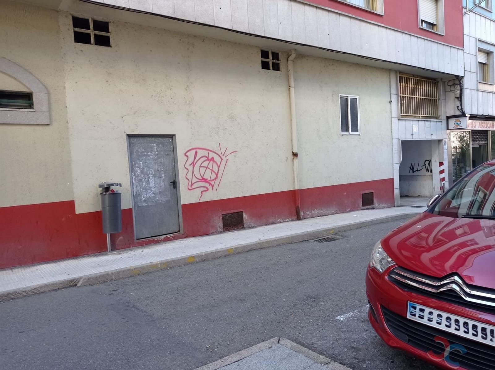 Erhverv til salg i Marin - € 75.000 (Ref: 8526458)