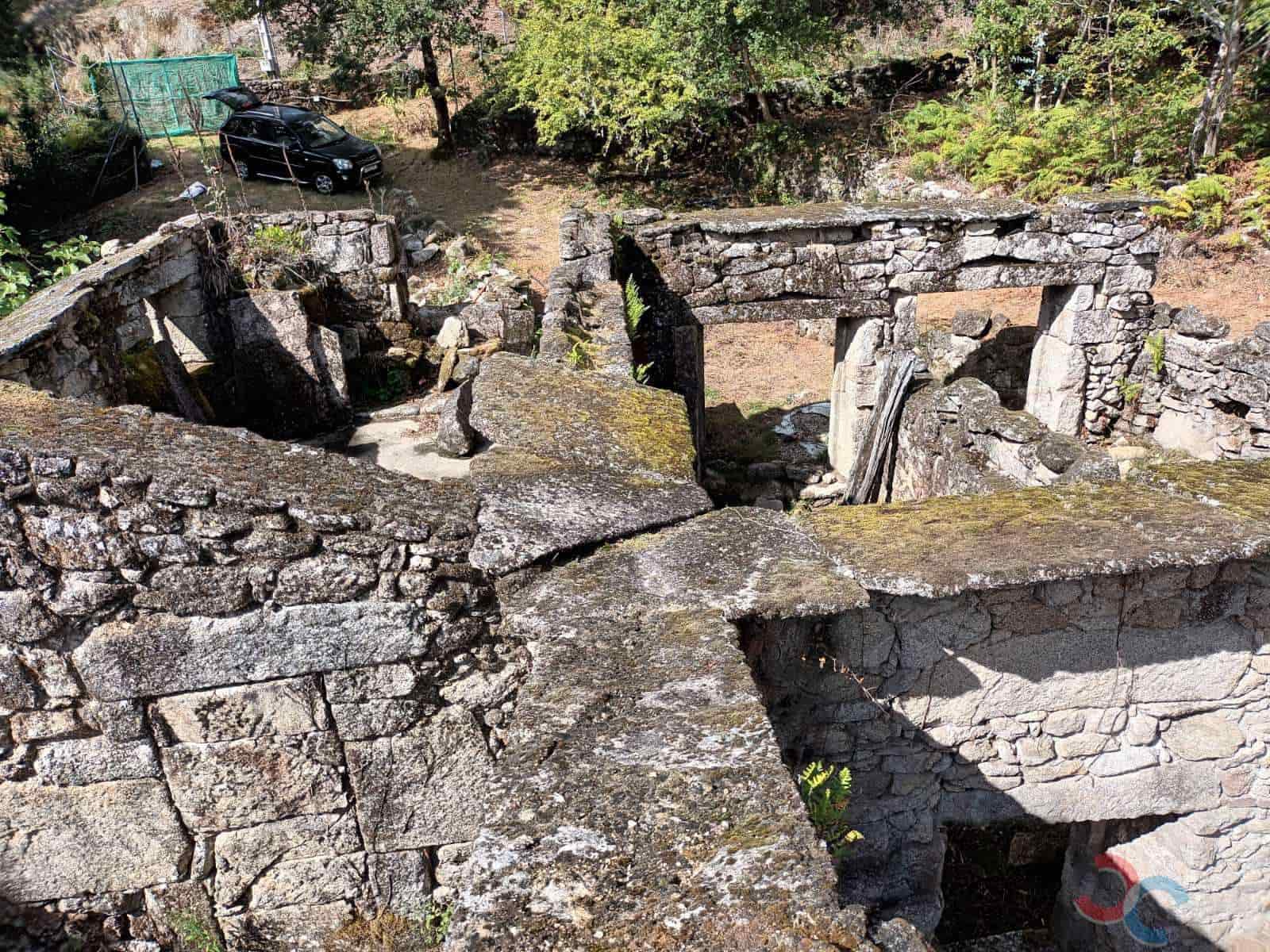 3 soveværelse Byhus til salg i Ponte-Caldelas med garage - € 95.000 (Ref: 8541582)