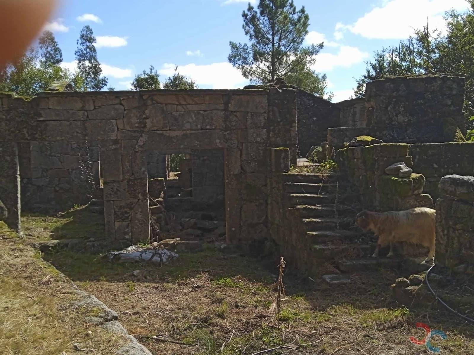 3 soveværelse Byhus til salg i Ponte-Caldelas med garage - € 95.000 (Ref: 8541582)