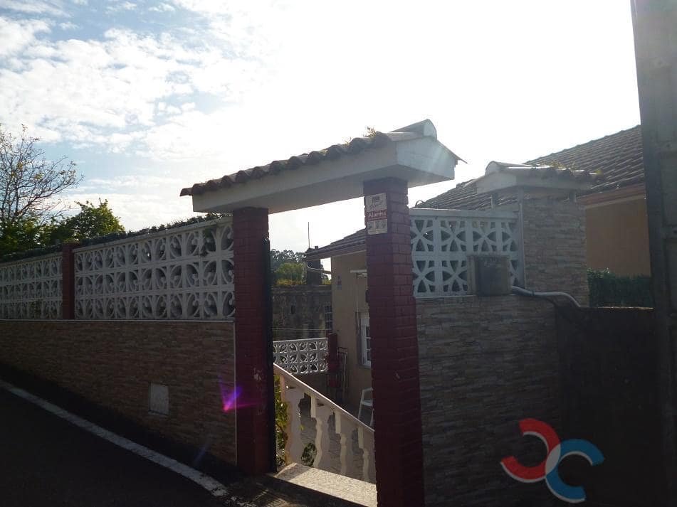 7 bedroom Villa for sale in Pontevedra city - € 375,000 (Ref: 8543558)