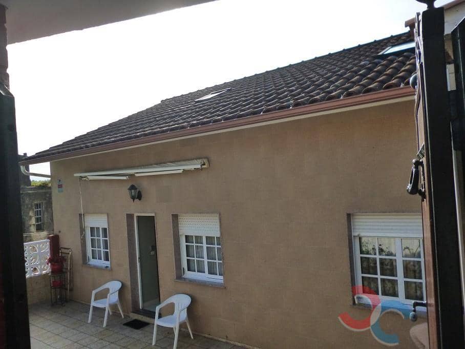 7 bedroom Villa for sale in Pontevedra city - € 375,000 (Ref: 8543558)