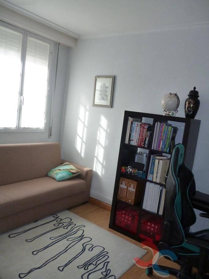 7 bedroom Villa for sale in Pontevedra city - € 375,000 (Ref: 8543558)