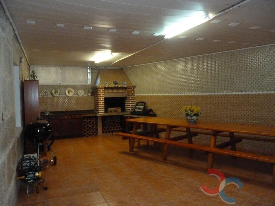 7 bedroom Villa for sale in Pontevedra city - € 375,000 (Ref: 8543558)