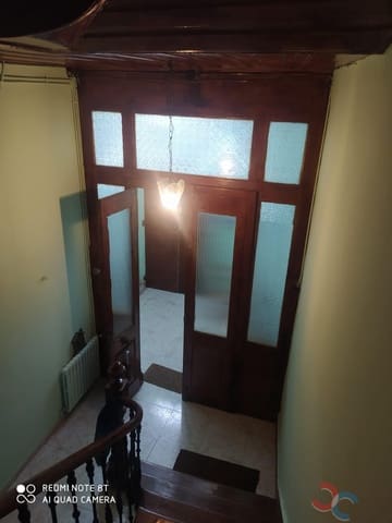 4 bedroom Villa for sale in Pontevedra city - € 365,000 (Ref: 8579152)