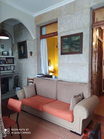 4 bedroom Villa for sale in Pontevedra city - € 365,000 (Ref: 8579152)