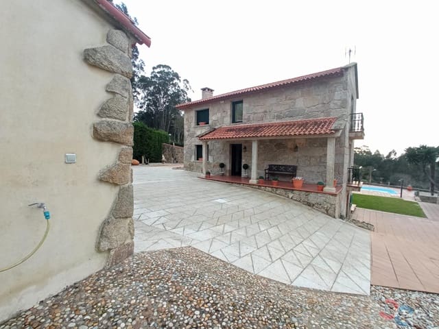 3 bedroom Villa for sale in Bueu with garage - € 625,000 (Ref: 8666855)