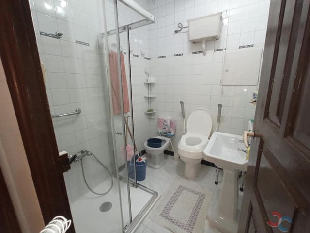 4 bedroom Villa for sale in Bueu - € 500,000 (Ref: 8666858)