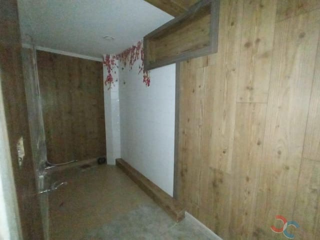 6 Zimmer Gewerbe zu vermieten in Marín - 700 € (Ref: 8737005)