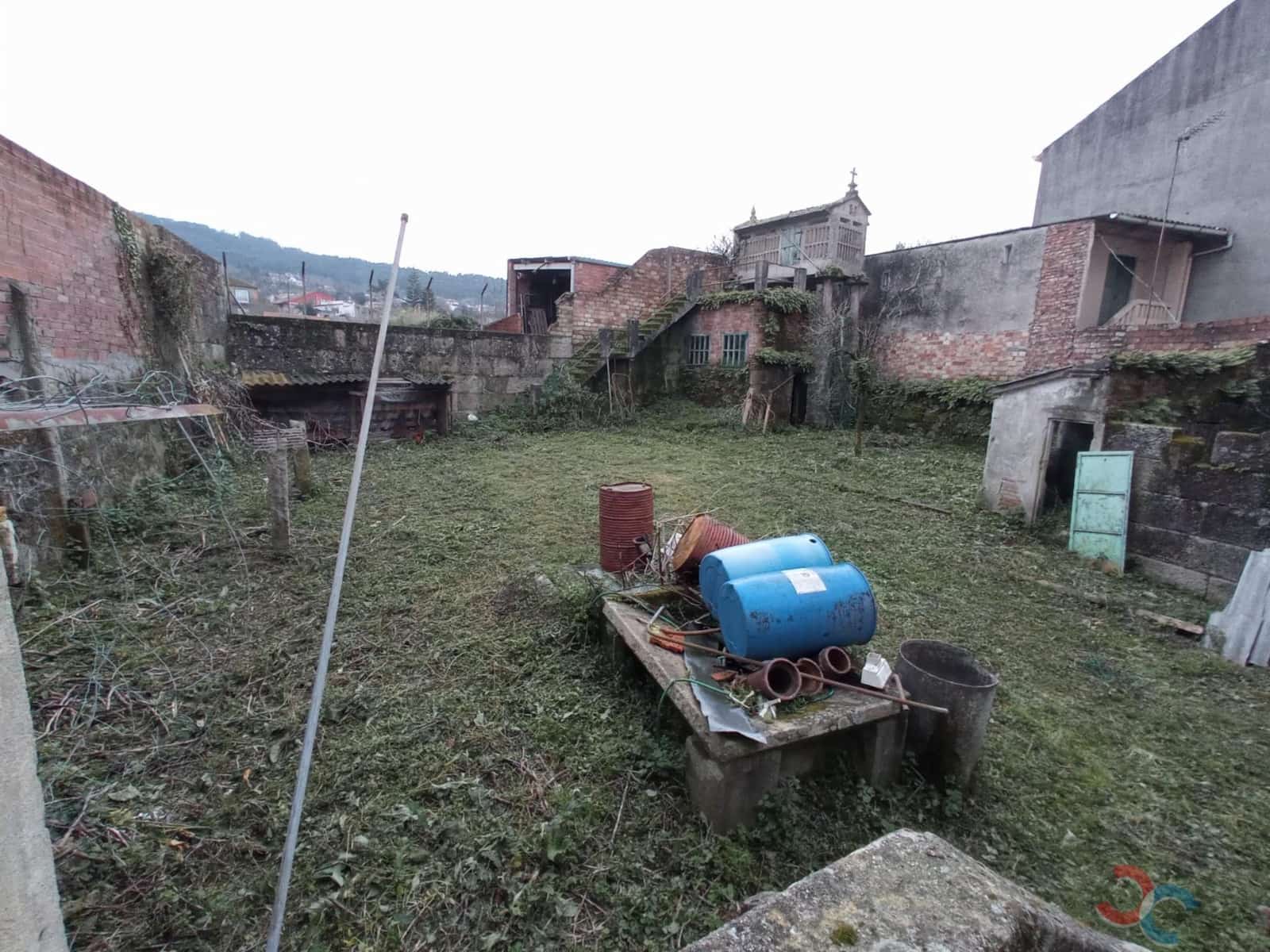 Ruin til salg i Pontevedra by - € 130.000 (Ref: 8824051)