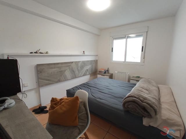 4 slaapkamer Flat te koop in Poio - € 105.000 (Ref: 8859428)