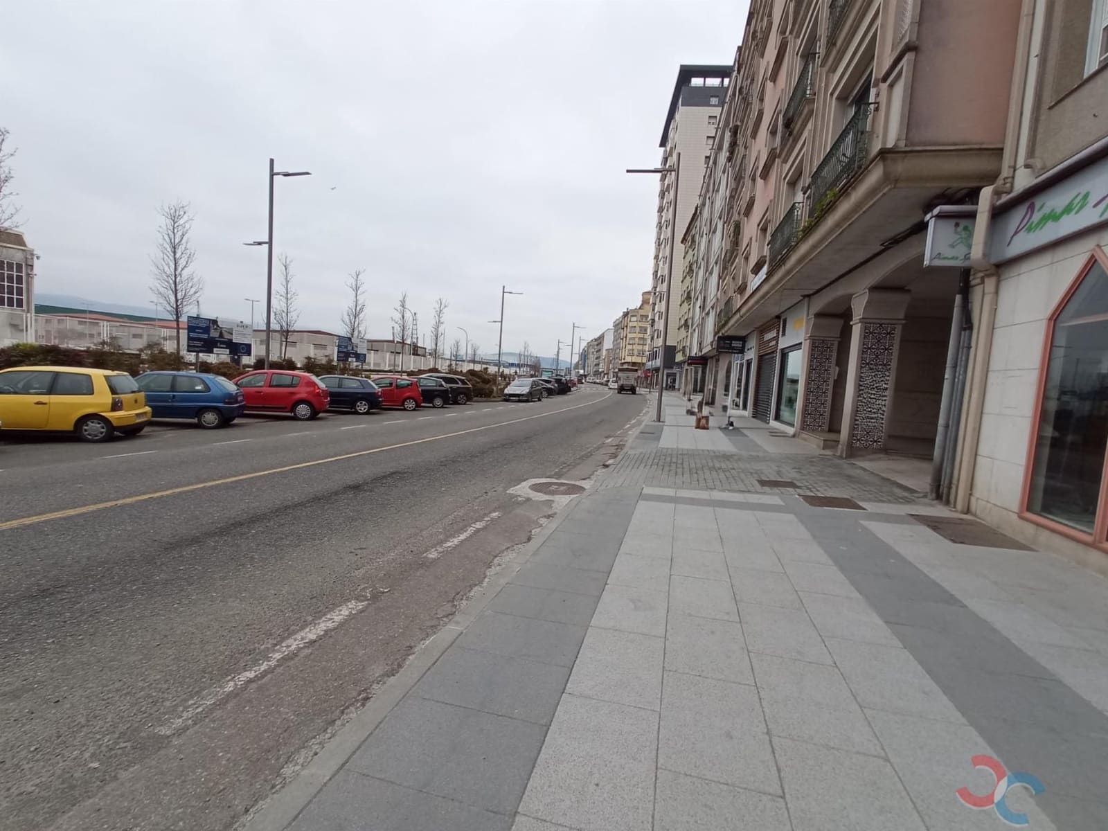 5 bedroom Commercial for rent in Marin - € 700 (Ref: 8906875)