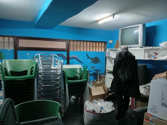 3 bedroom Commercial for sale in Marín - € 28,000 (Ref: 8942281)