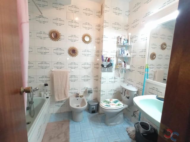 4 soveværelse Lejlighed til salg i Pontevedra by - € 200.000 (Ref: 8950182)