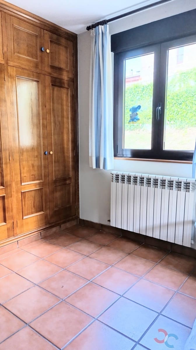 4 quarto Moradia para venda em Pontevedra cidade com garagem - 495 000 € (Ref: 8953813)