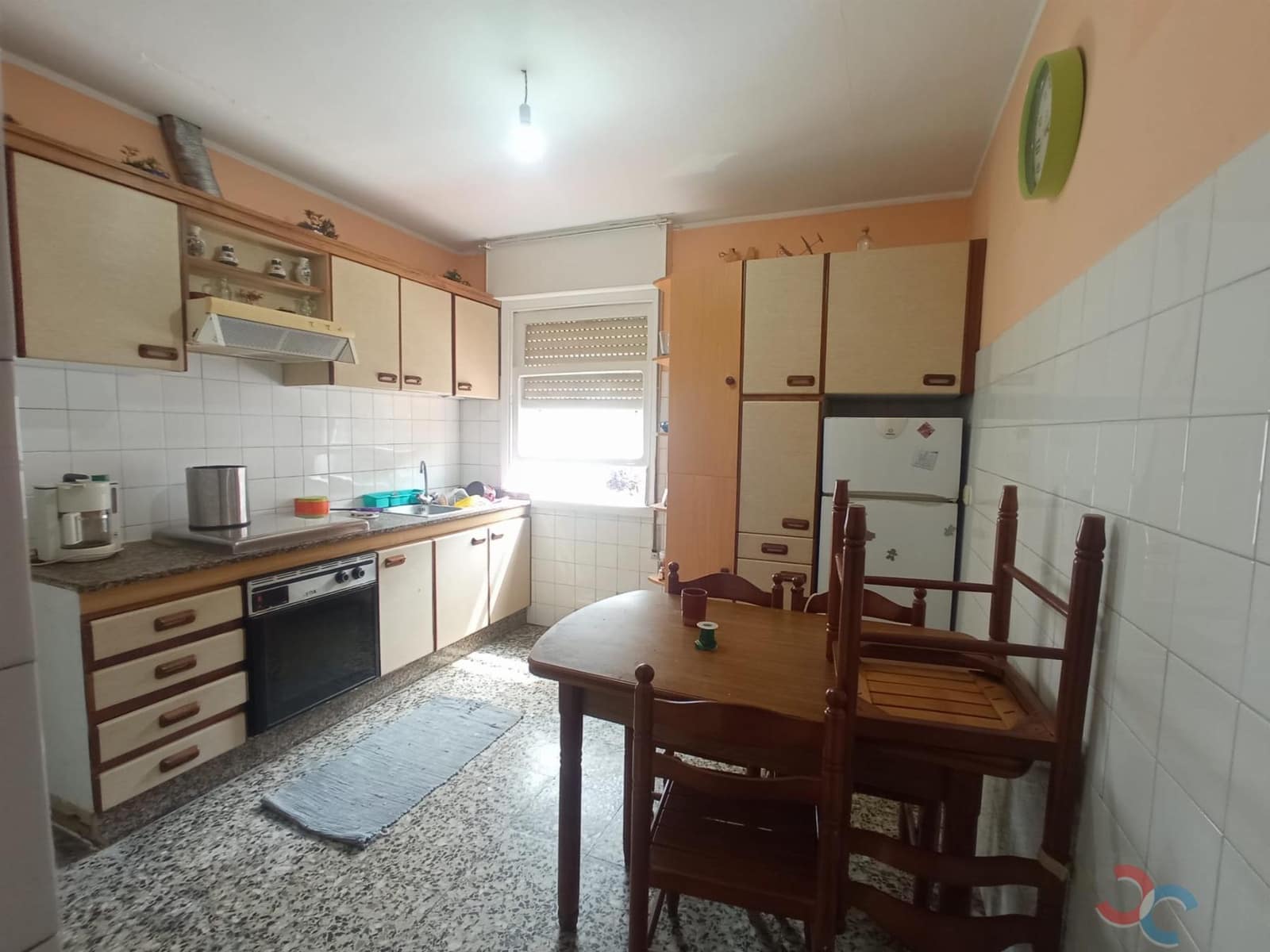 Commercial for sale in Marin - € 350,000 (Ref: 9026127)