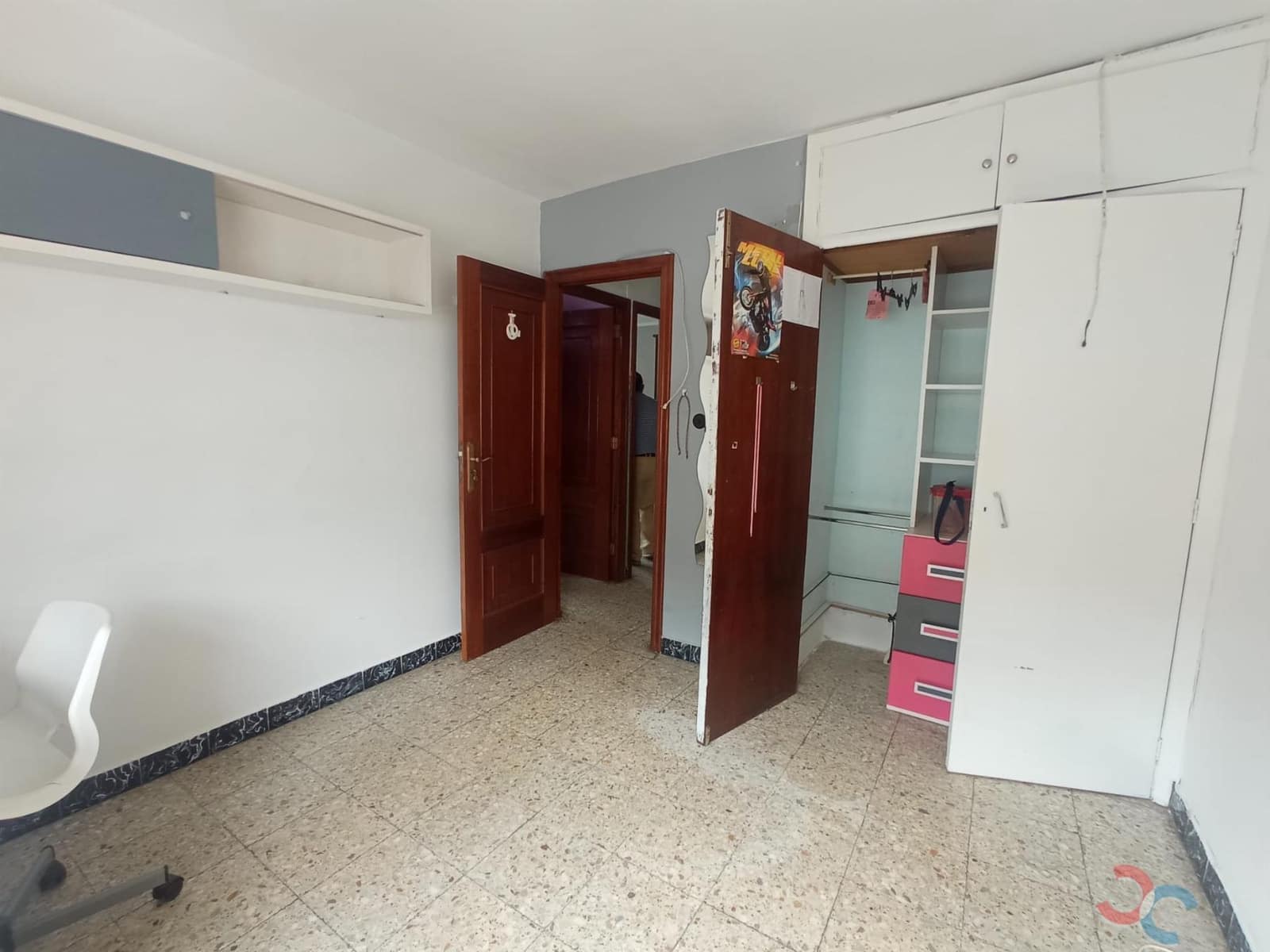 Commercial for sale in Marin - € 350,000 (Ref: 9026127)