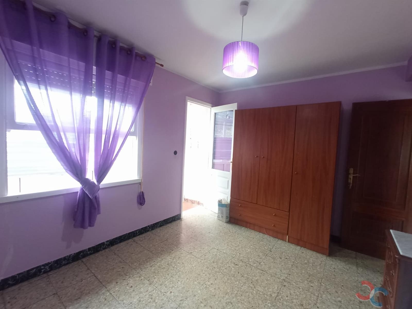 Commercial for sale in Marin - € 350,000 (Ref: 9026127)