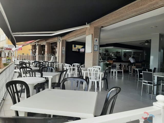 48 bedroom Hotel for sale in Poio - € 3,100,000 (Ref: 9032647)