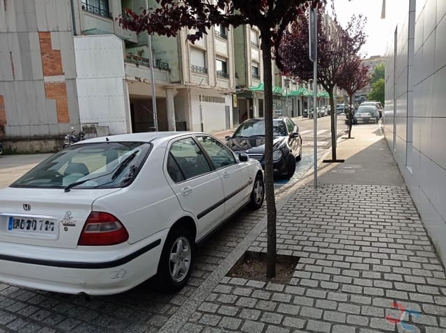 Commercial for rent in Marín - € 500 (Ref: 9042105)