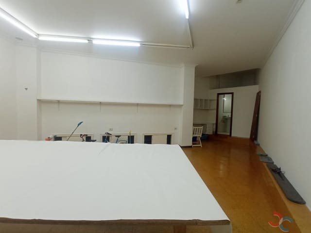 4 bedroom Commercial for sale in Marín - € 49,000 (Ref: 9068738)