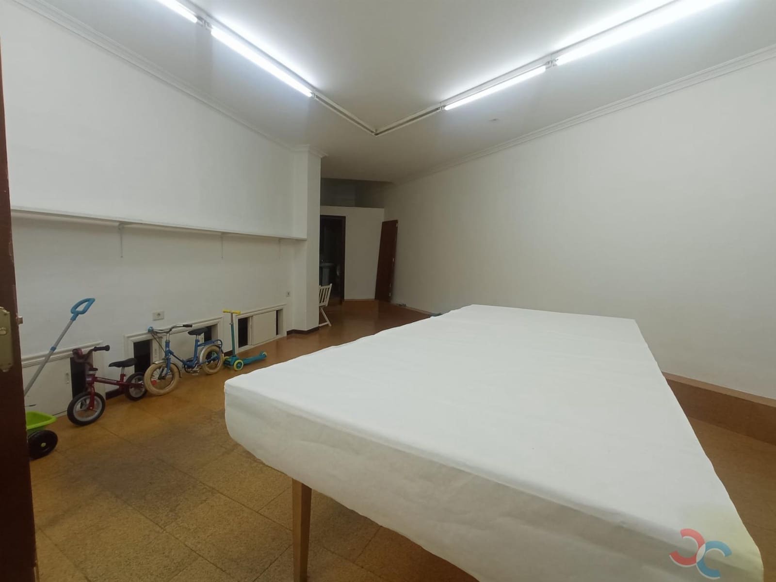 4 bedroom Commercial for sale in Marin - € 49,000 (Ref: 9068738)