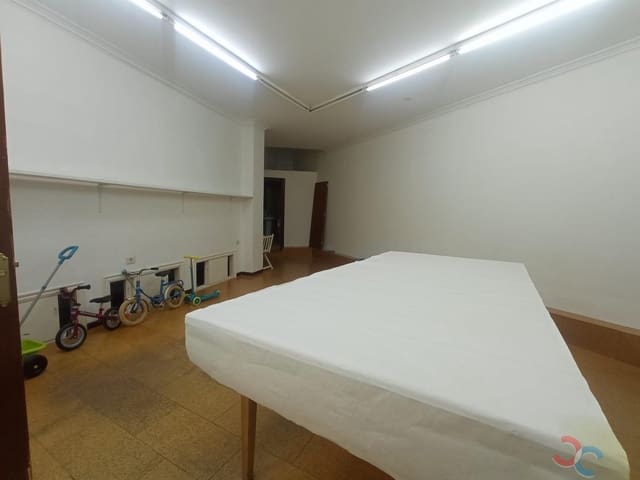 4 bedroom Commercial for sale in Marín - € 49,000 (Ref: 9068738)