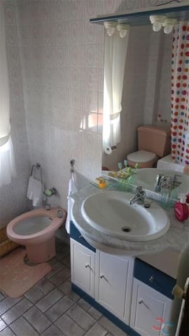 4 bedroom Finca/Country House for sale in Pontevedra city with garage - € 475,000 (Ref: 9098976)