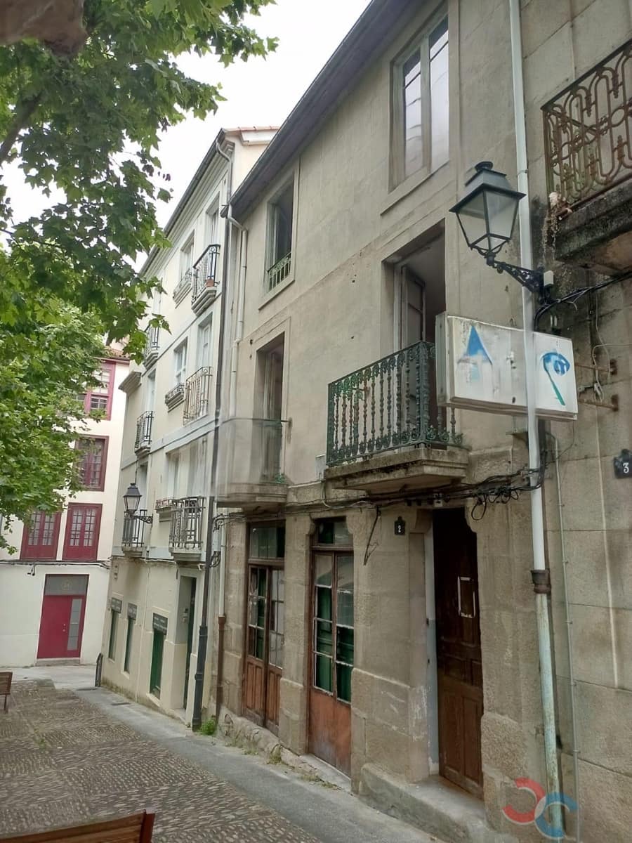 Ruin til salg i Ourense by - € 195.000 (Ref: 9109837)