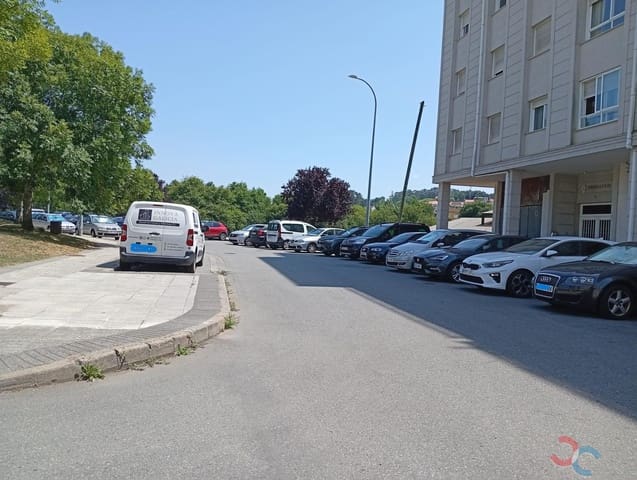 2 bedroom Commercial for sale in Vilagarcía de Arousa - € 190,000 (Ref: 9111647)