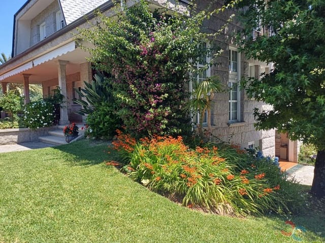 5 makuuhuone Huvila myytävänä paikassa Vilagarcía de Arousa mukana 
autotalli - 880 000 € (Ref: 9136979)